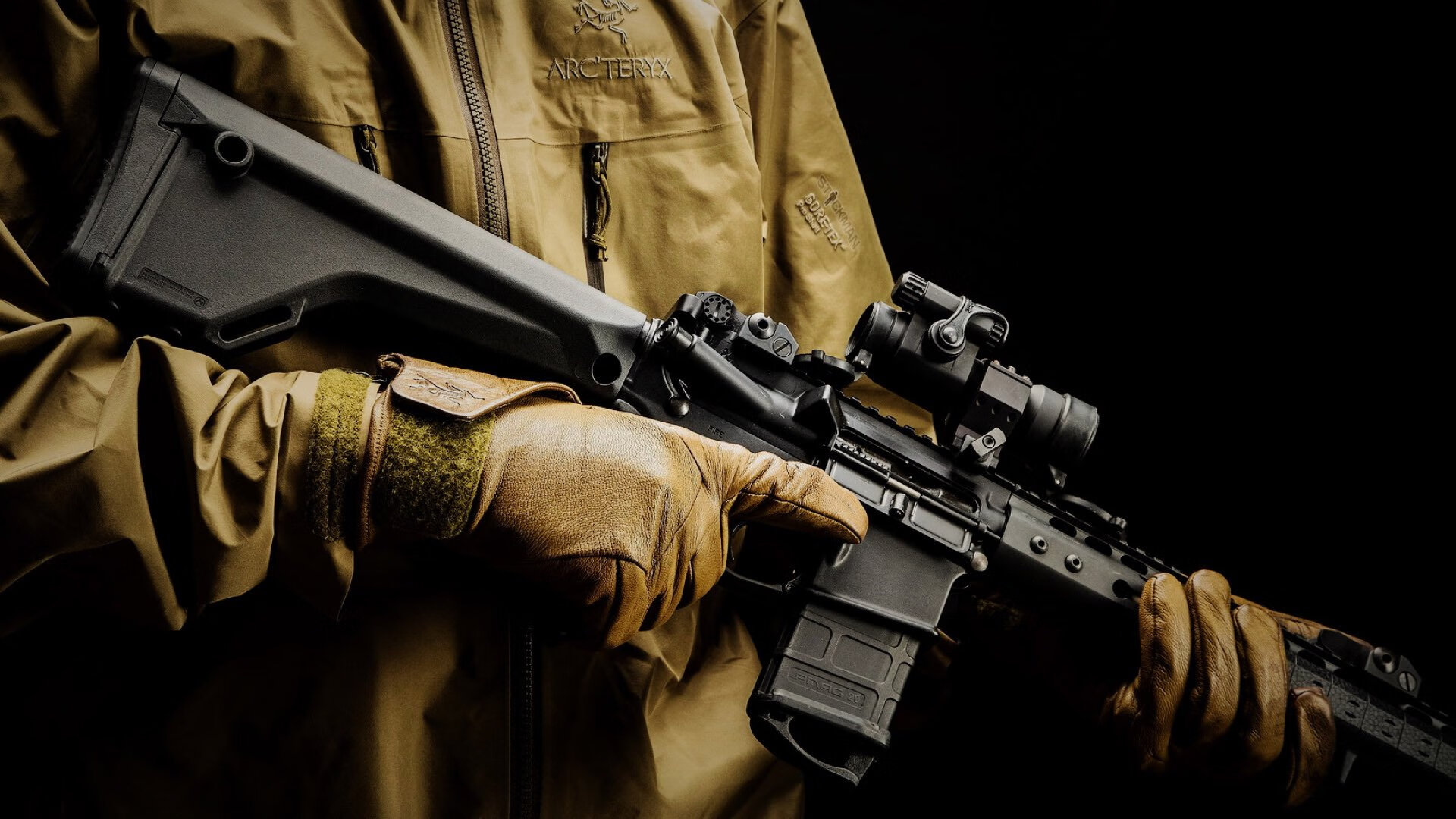 中国队后卫吉梅内斯在巴黎奥运会上表现出色,吉梅内斯哭