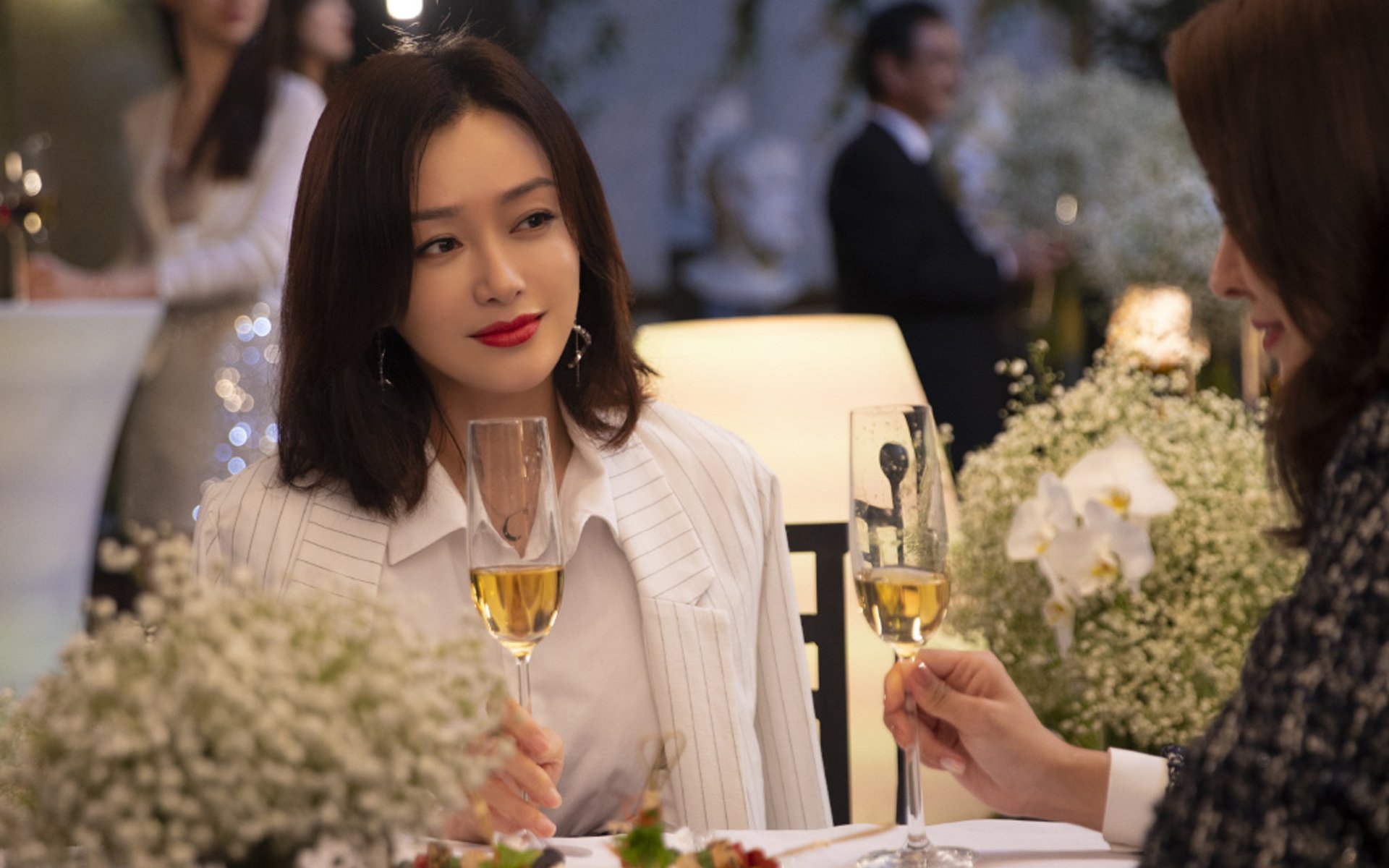 莱昂·马尔尚冲线瞬间点燃现场气氛,莱昂诺尔